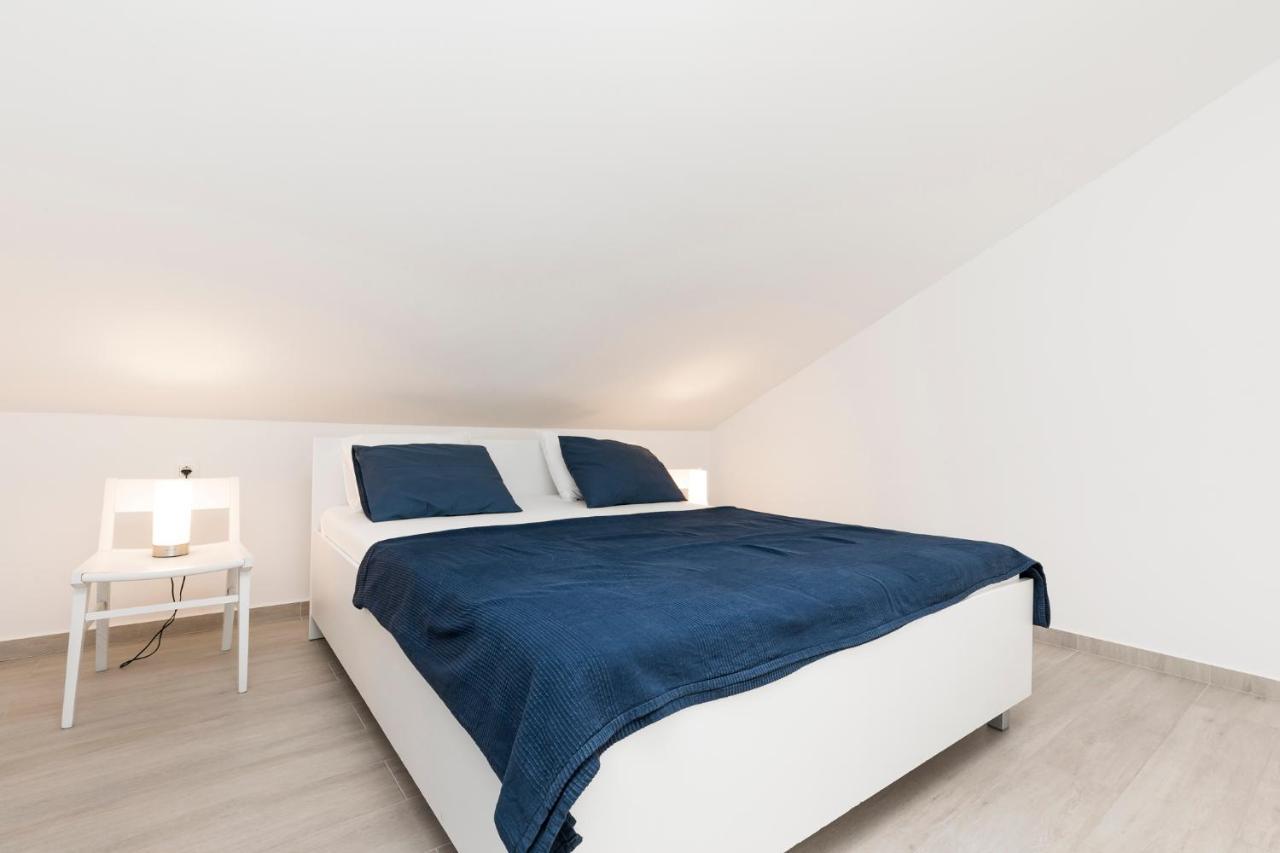 דירות מאלי לוסיניי Casa Maria 2 מראה חיצוני תמונה